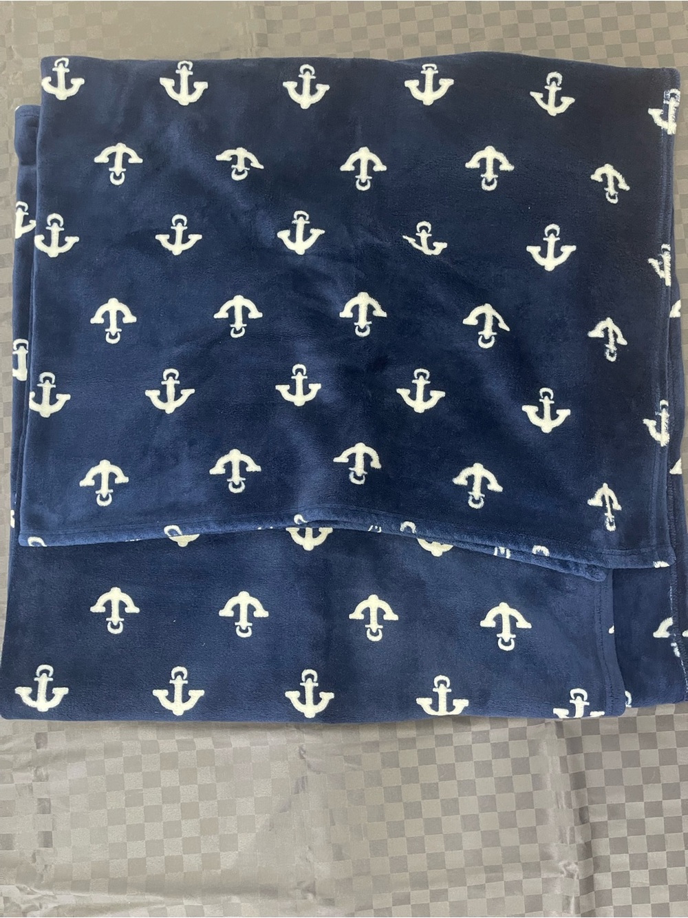 Tommy Hilfiger blanket